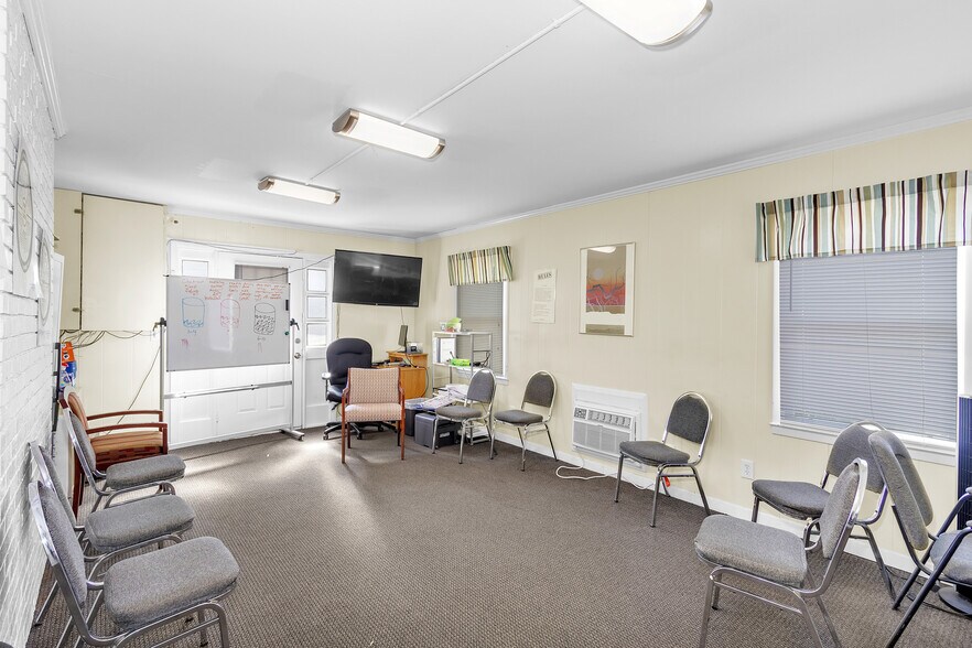 More Photos Of 4145 Columbia Rd, Martinez Medical For Sale
