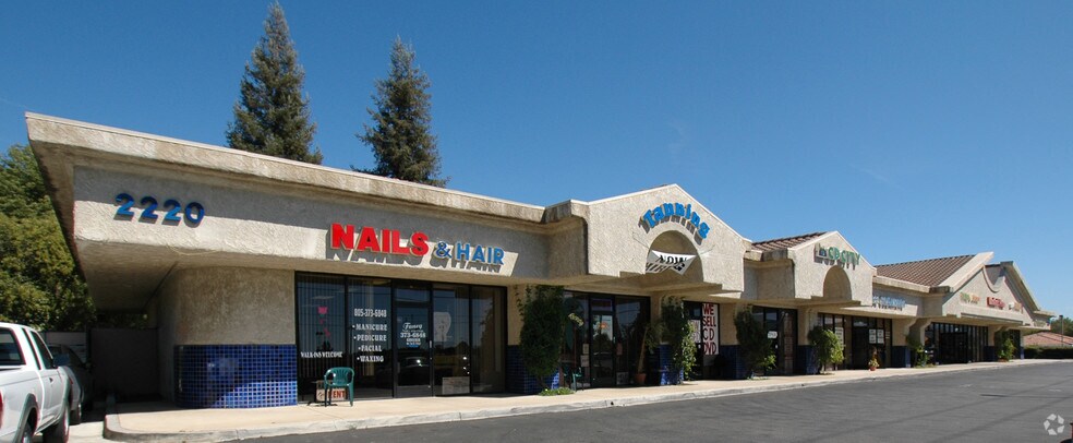 More Photos Of 2220 N Moorpark Rd, Thousand Oaks Freestanding For Lease