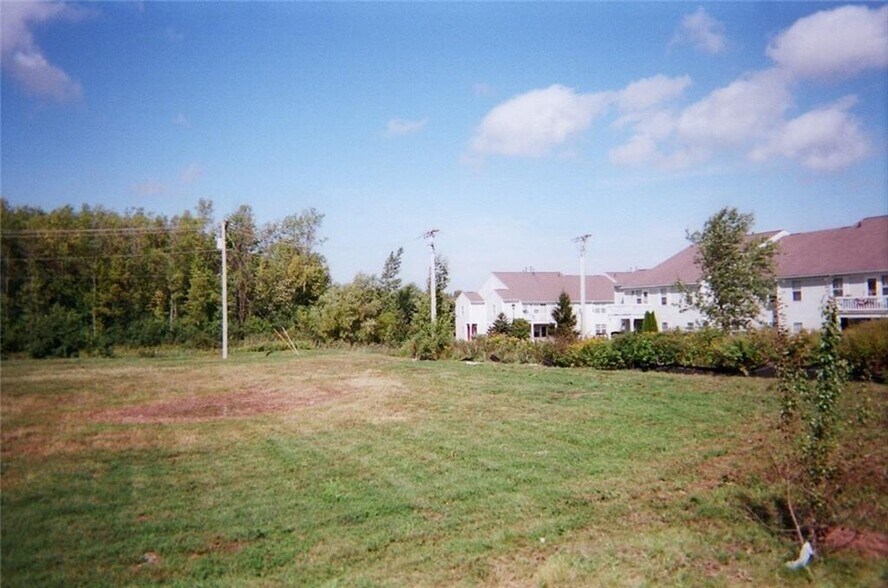More Photos Of 200 Bram Park Pl, Greece General Retail For Lease