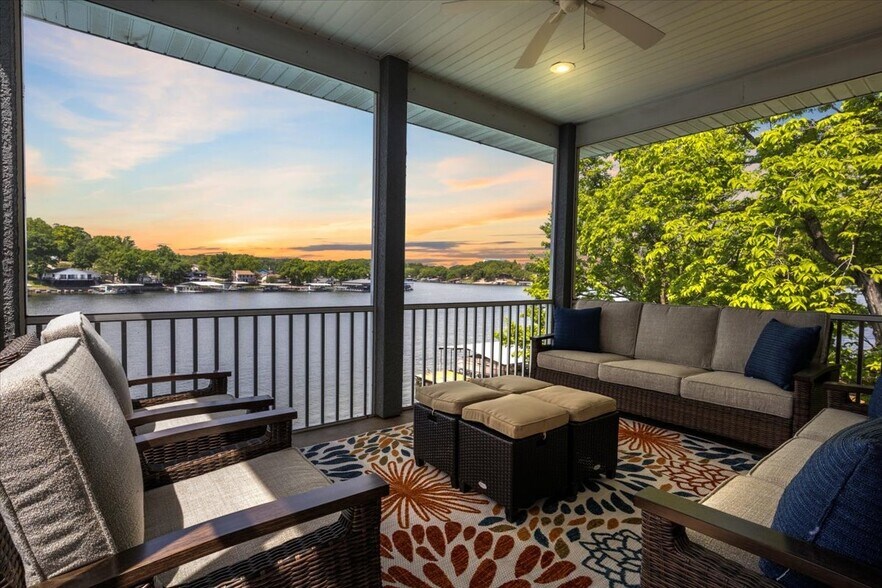 More Photos Of 415 Gardenia Cir, Sunrise Beach Hospitality For Sale