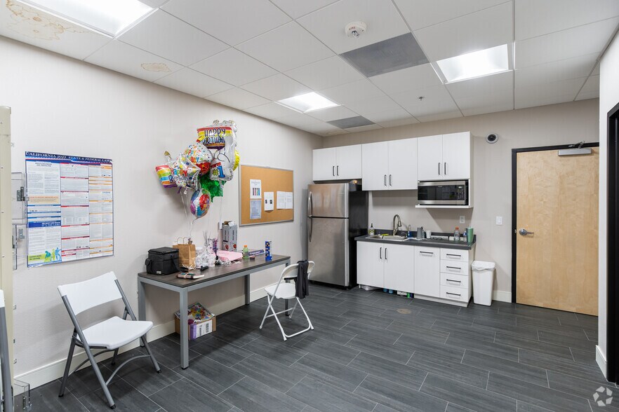 More Photos Of 3401 W Monte Vista Ave, Turlock Restaurant For Sale