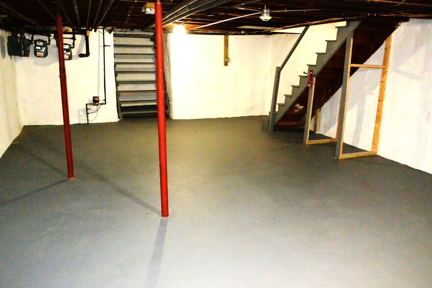 More Photos Of 7401 Woodbine Ave, Philadelphia Storefront Retail Residential For Lease