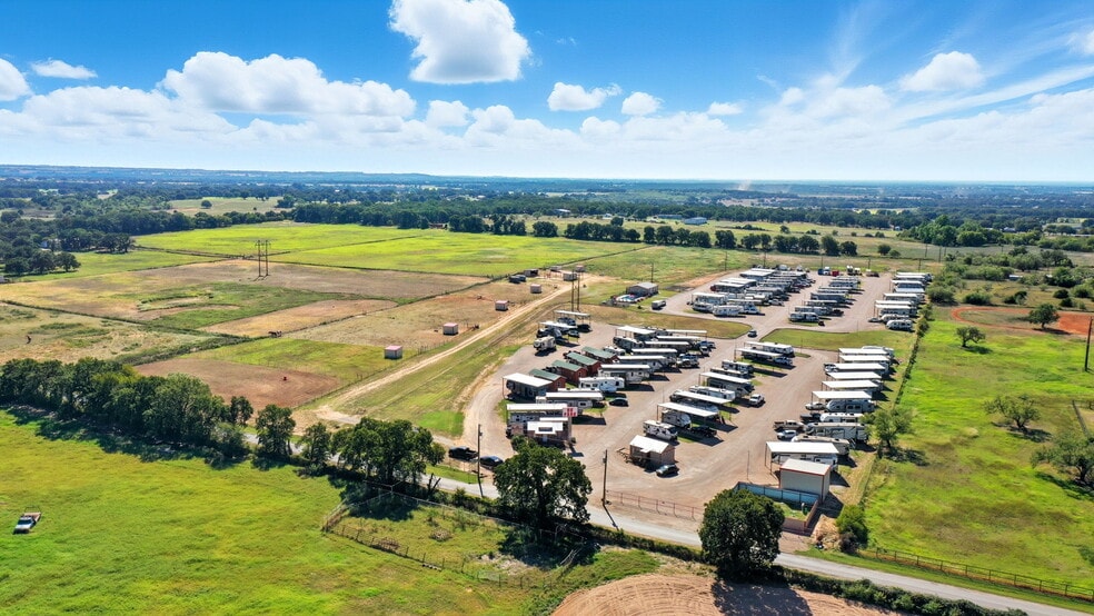 More Photos Of 351 My Ln, Millsap Trailer Camper Park For Sale