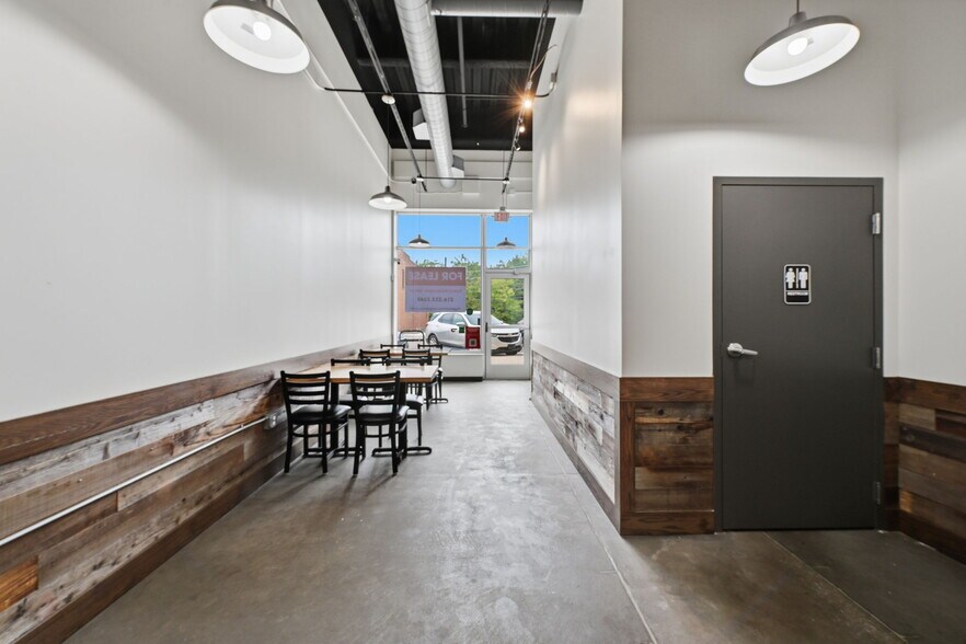 More Photos Of 98-118 Front St, Berea Dormitory For Lease