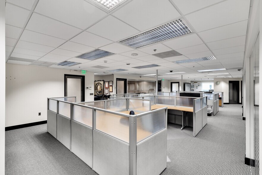 More Photos Of 12595 SW 137th Ave, Miami Office Residential For Lease