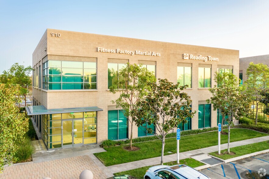 Primary Photo Of 910 Roosevelt Ave, Irvine Office For Lease