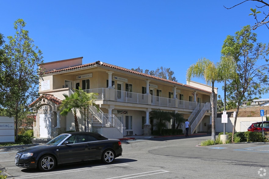 More Photos Of 640 E Vista Way, Vista Office For Lease