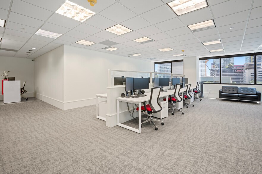 More Photos Of 1200 Brickell Ave, Miami Office For Sale