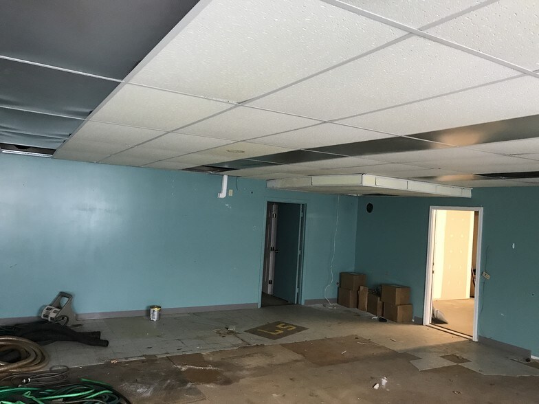 More Photos Of 57 Nashua St, Leominster Light Manufacturing For Lease