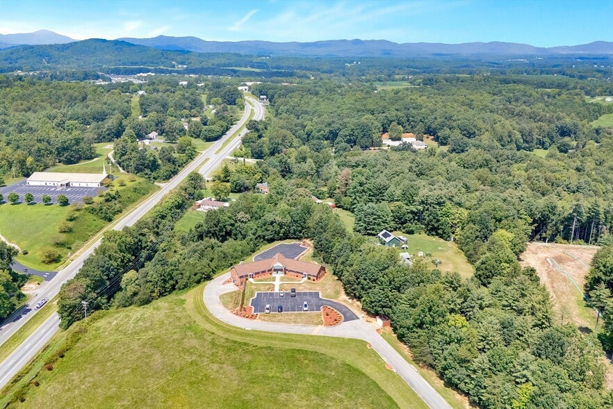 More Photos Of 180 Amt Tech Dr, Rocky Mount Medical For Sale