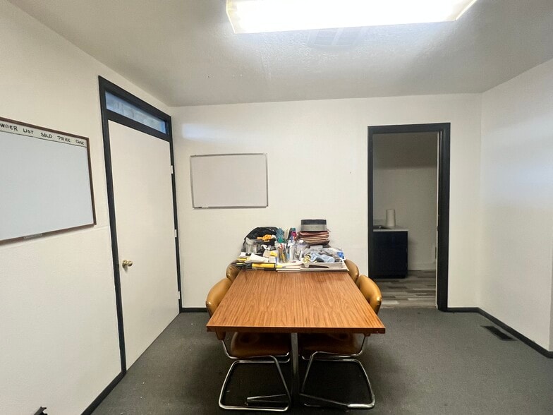 More Photos Of 200 3rd Ave E, Twin Falls Office For Sale