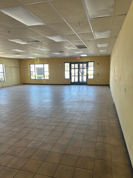 More Photos Of 301-305 Main St, Butler Storefront For Lease