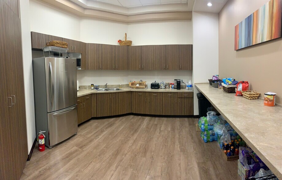 More Photos Of 3145 Saint Rose Pky, Henderson Coworking Space