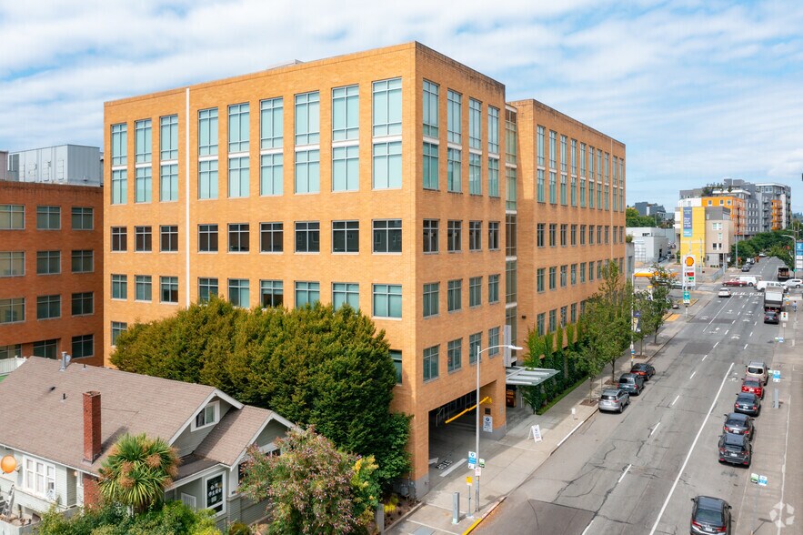 More Photos Of 4311 11th Ave NE, Seattle Office For Lease