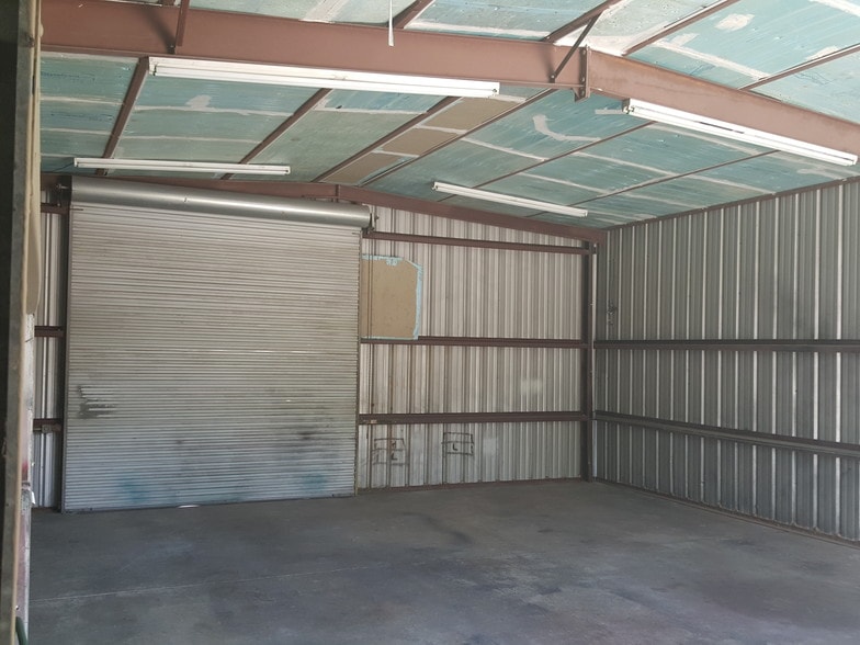 More Photos Of 7812 Symmes Rd, Gibsonton Service For Lease