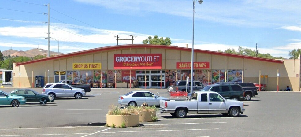 Primary Photo Of 2020 Oddie Blvd, Sparks Supermarket For Sale