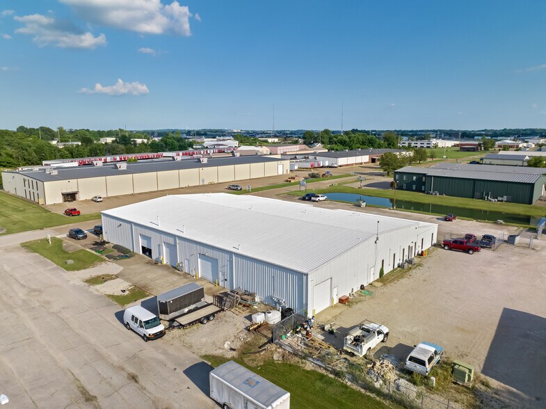 More Photos Of 2626 Kotter Ave, Evansville Warehouse For Sale