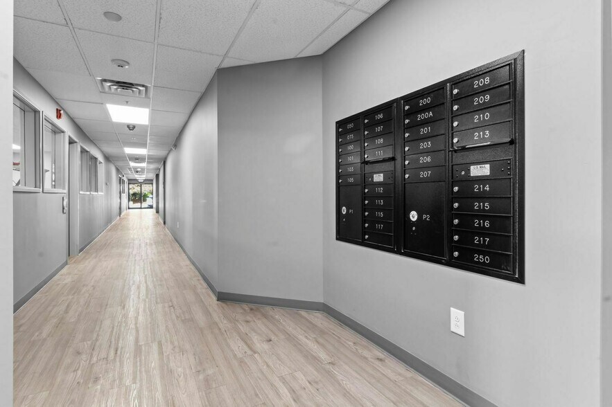 More Photos Of 10412 Allisonville Rd, Fishers Medical For Lease