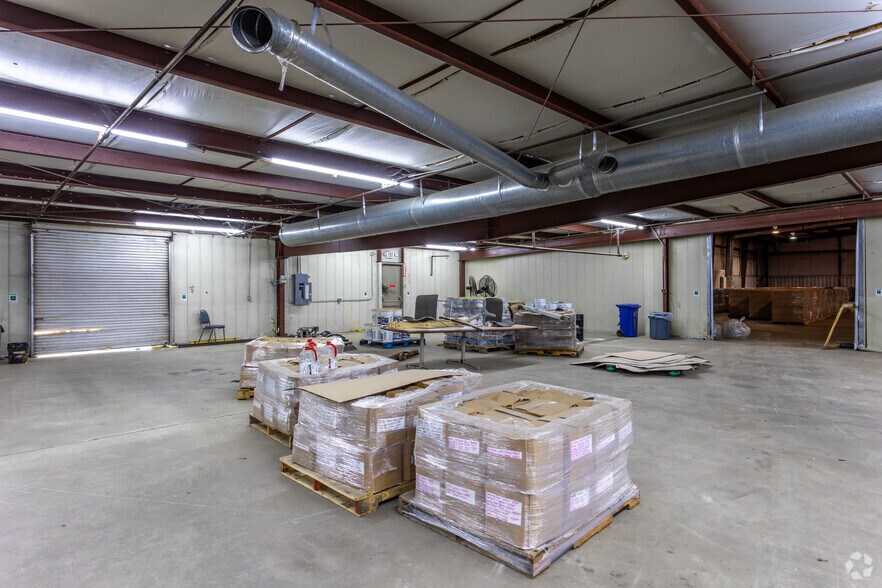 More Photos Of 25389 Blakely Rd, Arlington Warehouse For Sale