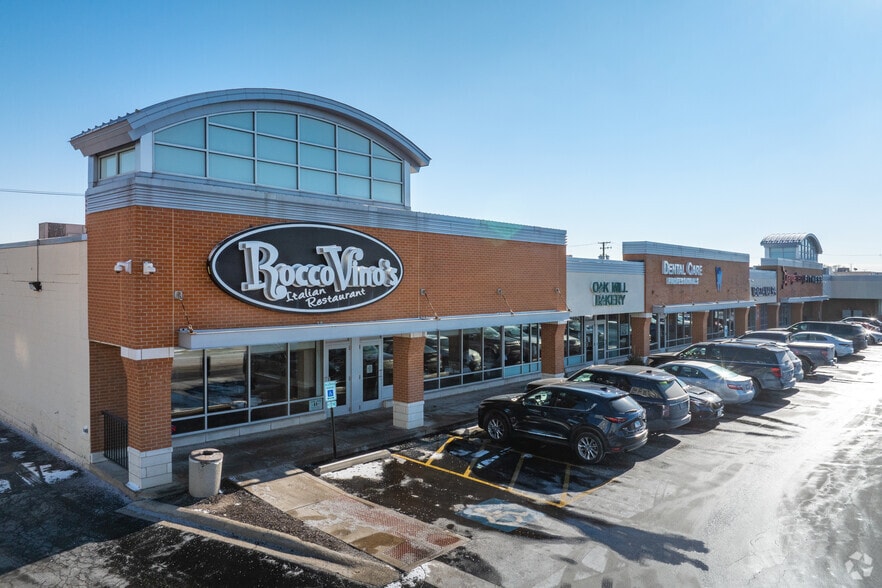 More Photos Of 4747 N Harlem Ave, Harwood Heights General Retail For Lease
