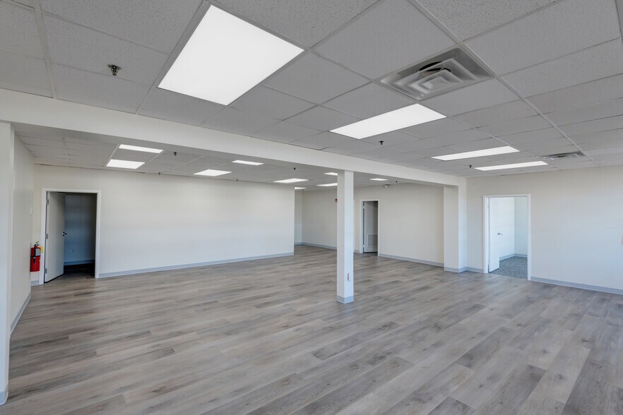 More Photos Of 3350 Hamilton Blvd SW, Hapeville Manufacturing For Sale