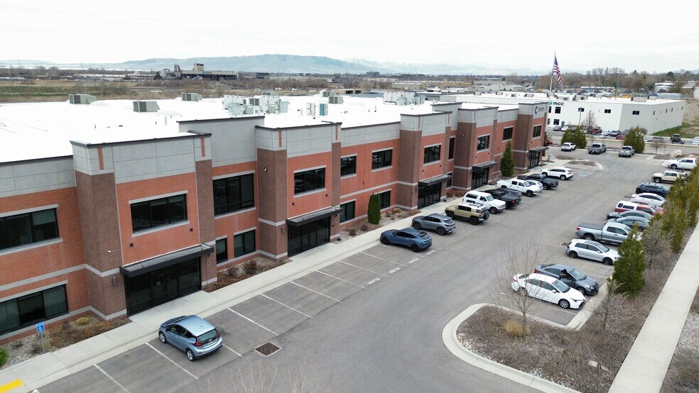 More Photos Of 3000 S Sierra Vista Way, Provo Warehouse For Lease
