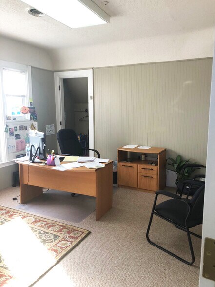 More Photos Of 111 Cass Ave, Mount Clemens Office For Sale