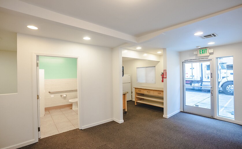 More Photos Of 821 W El Camino Real, Mountain View Flex For Sale