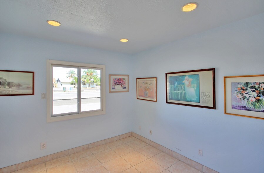 More Photos Of 3333 E Thunderbird Rd, Phoenix Office Residential For Lease