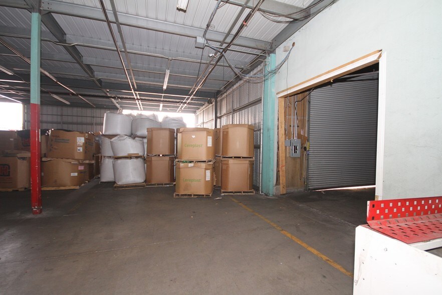More Photos Of 444 Athol St, San Bernardino Warehouse For Sale