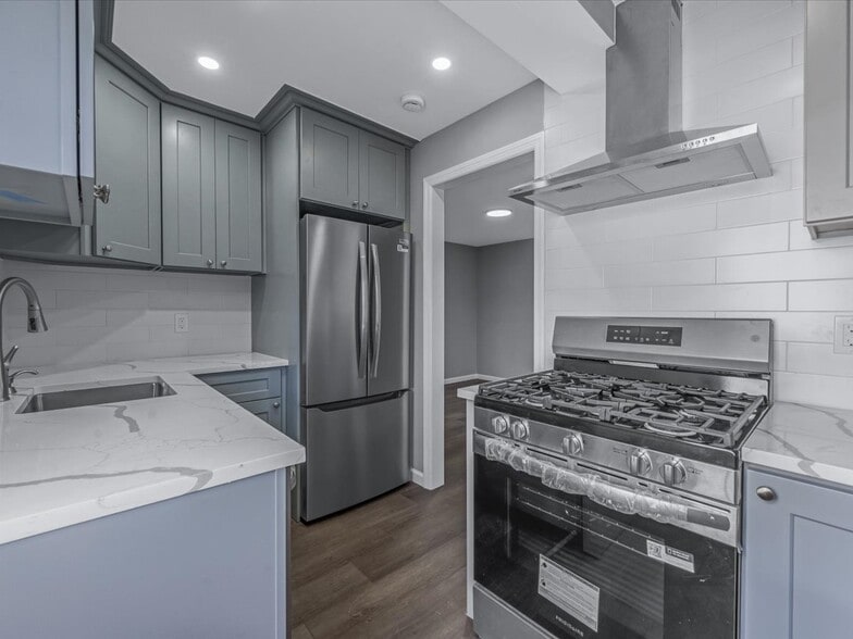 More Photos Of 6 E Barclay St, Hicksville Apartments For Sale