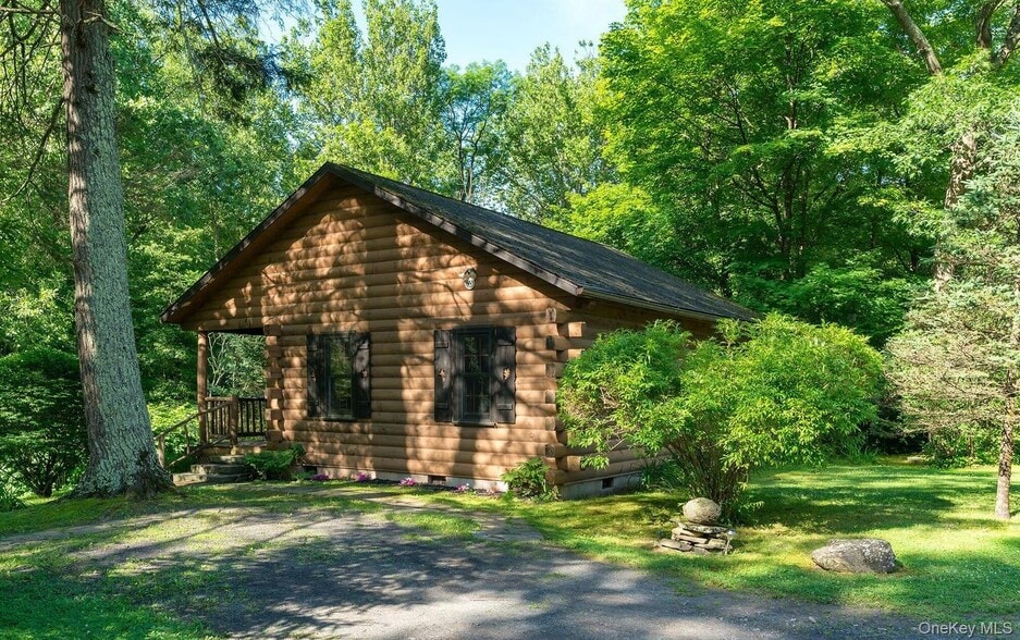 More Photos Of 5973 New York 28, Phoenicia Hotel For Sale