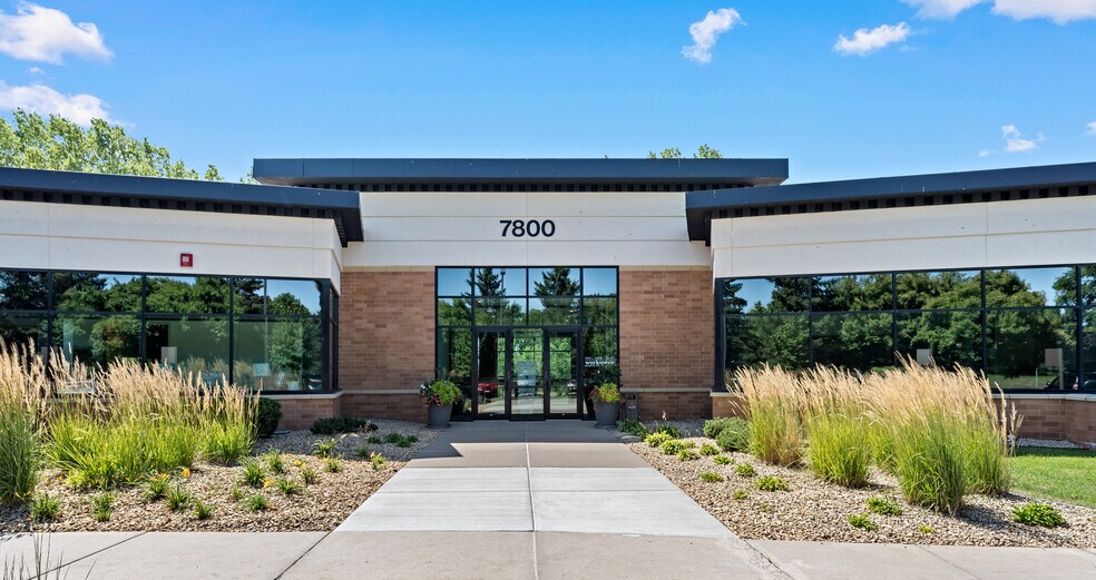 More Photos Of 7800 Equitable Dr, Eden Prairie Office For Lease