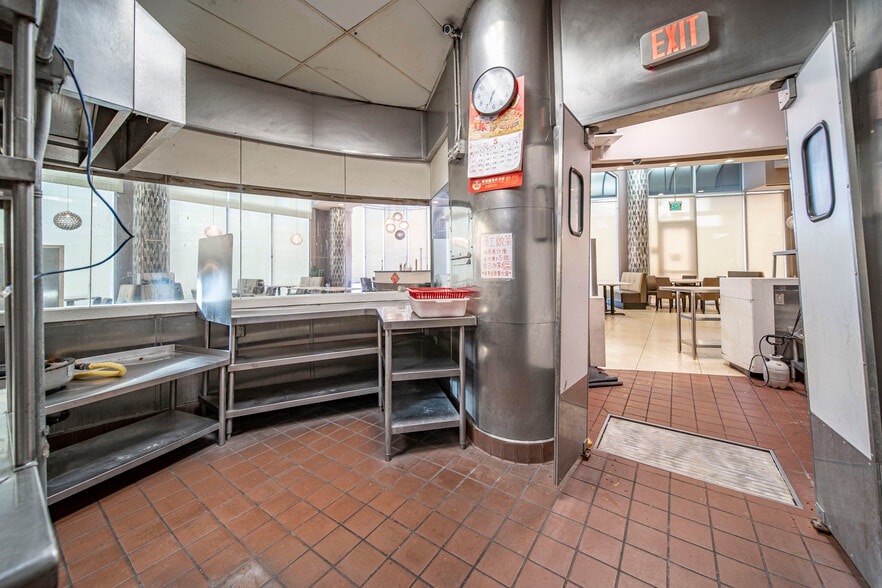 More Photos Of 580 N Atlantic Blvd, Monterey Park Apartments For Lease