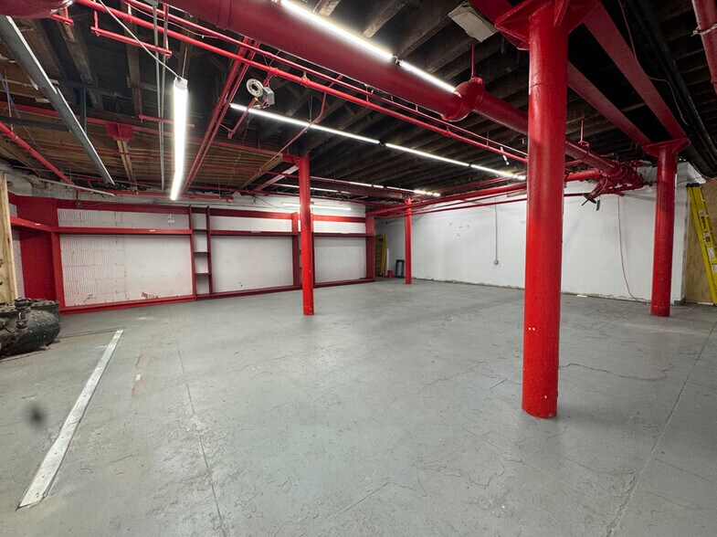 More Photos Of 617-619 W 181st St, New York General Retail For Lease