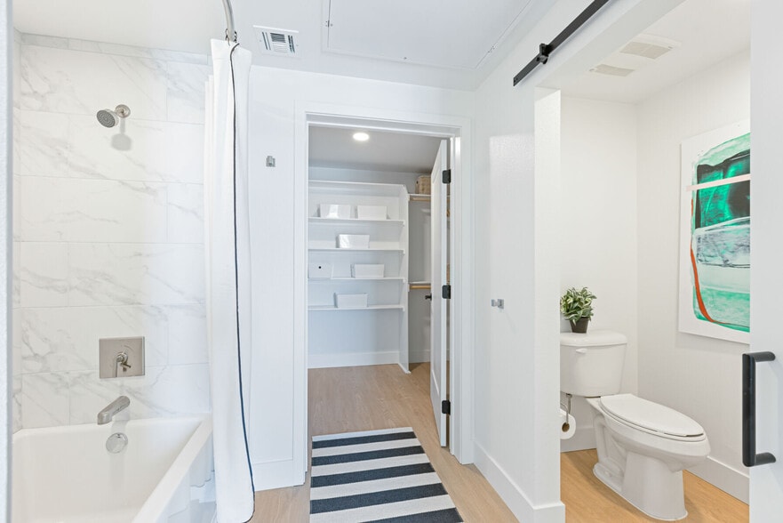 More Photos Of 4353 Park Blvd, San Diego Apartments For Lease