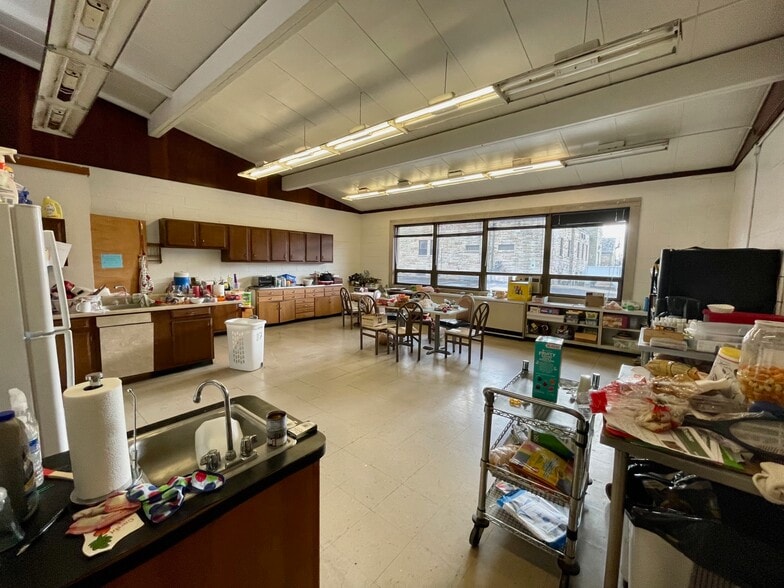 More Photos Of 804 S Purdum St, Kokomo Schools For Sale