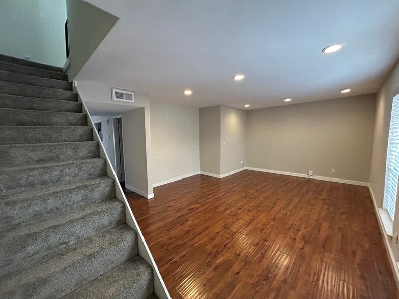More Photos Of 3811 Holland Ave, Dallas Apartments For Sale