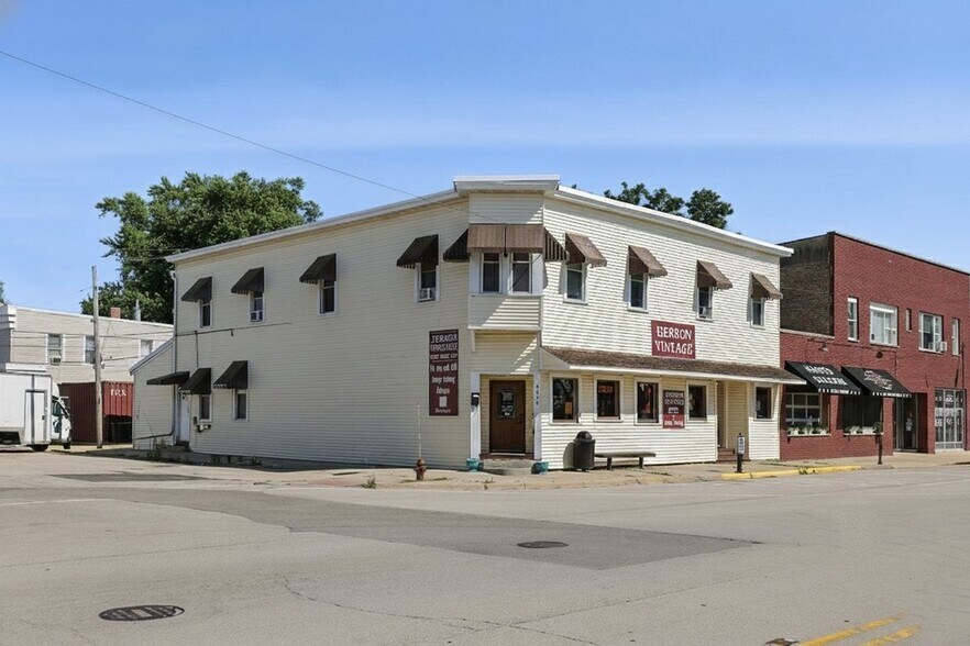 Primary Photo Of 9934-9936 Main St, Hebron Storefront Retail Residential For Sale