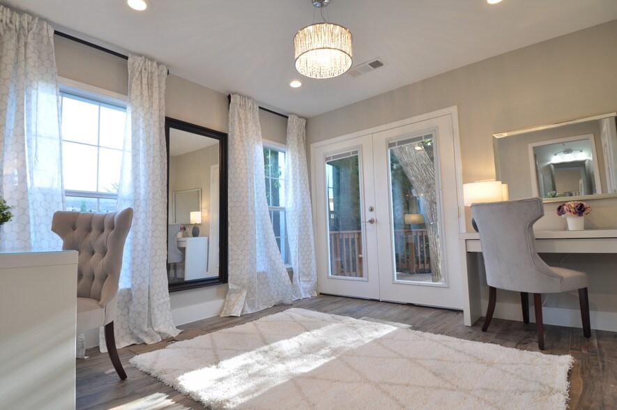 More Photos Of 8849 Carroll Cir, Frisco Freestanding For Sale