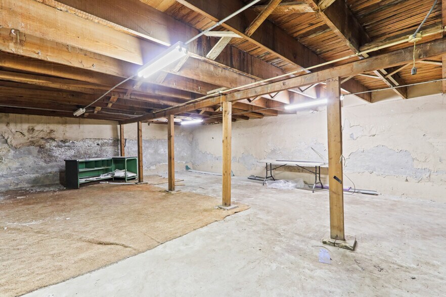 More Photos Of 10108 Socorro Dr, El Paso General Retail For Sale