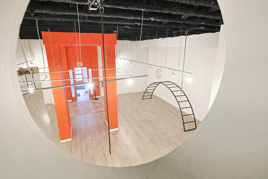 More Photos Of 908-910 N La Cienega Blvd, Los Angeles Storefront Retail Office For Sale