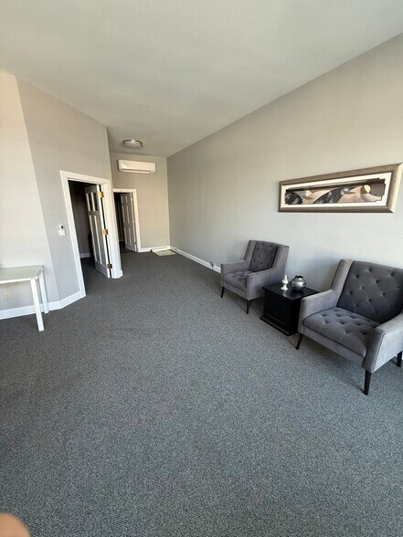 More Photos Of 205 S 3rd St, Watertown Storefront Retail Residential For Sale