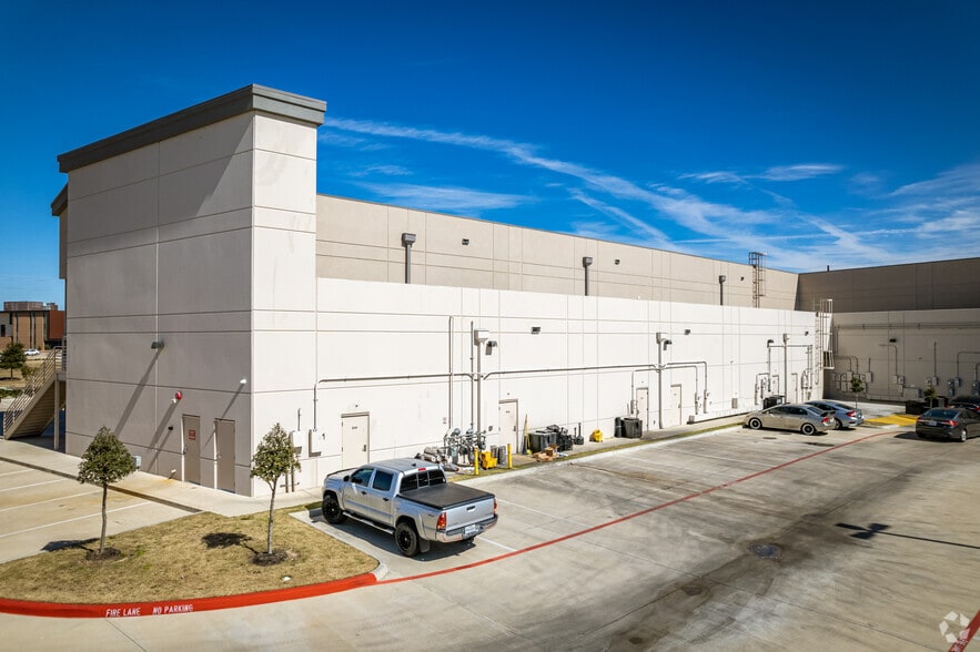 More Photos Of 1223 Grand West Blvd, Katy Restaurant For Lease