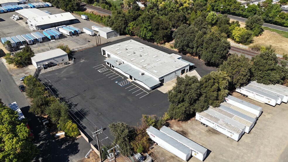 More Photos Of 820 E St, West Sacramento Warehouse For Sale