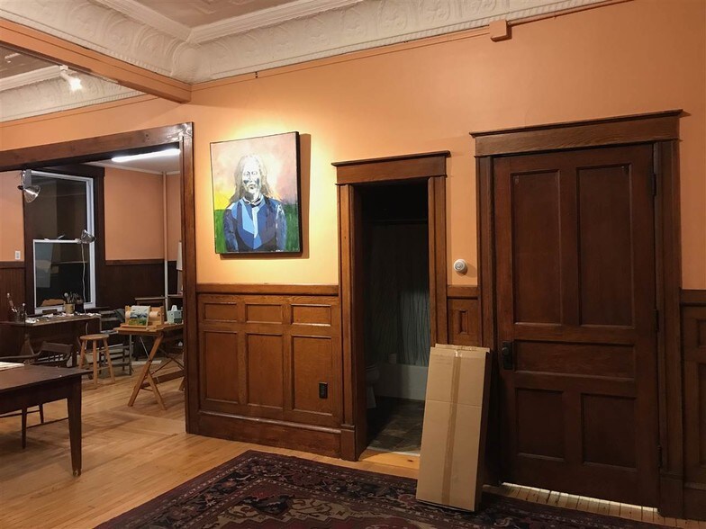 More Photos Of 42 Central St, Newport Flex For Lease