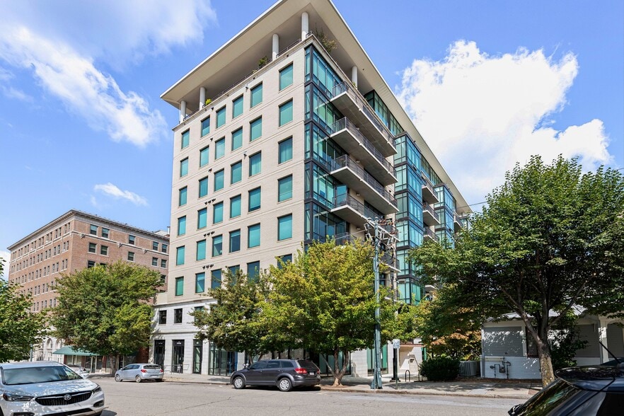 Primary Photo Of 60 N Market St, Asheville Apartments For Lease