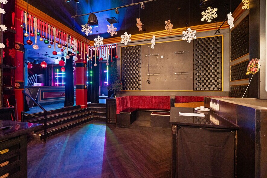 More Photos Of 1448 Market St, Denver Restaurant For Lease