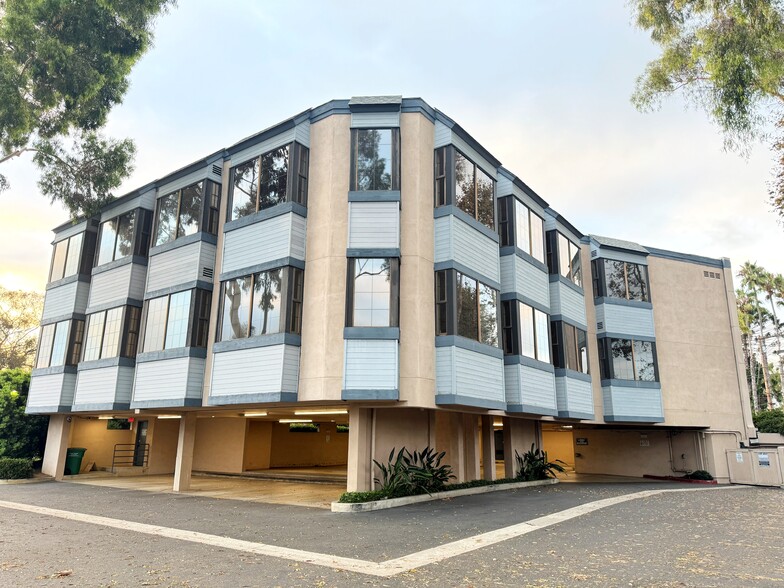 Primary Photo Of 1015 Chestnut Ave, Carlsbad Office For Lease