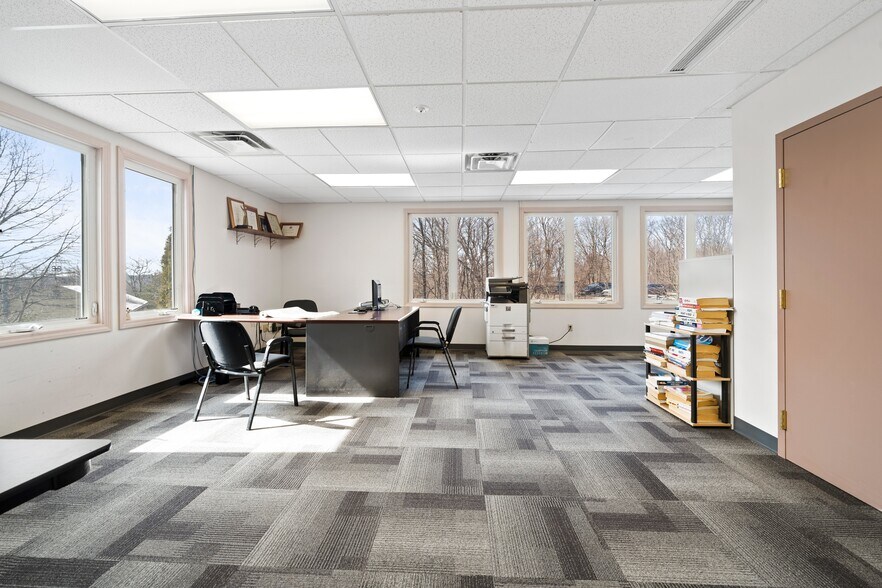 More Photos Of 12 Washington St, Plainville Medical For Lease